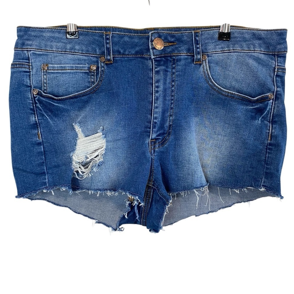 Love & Legend Distressed Short Jean Short - 12